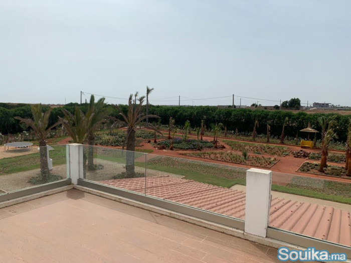 VILLA DE 2 HECTARES RÉGION DE SIDI RAHAL