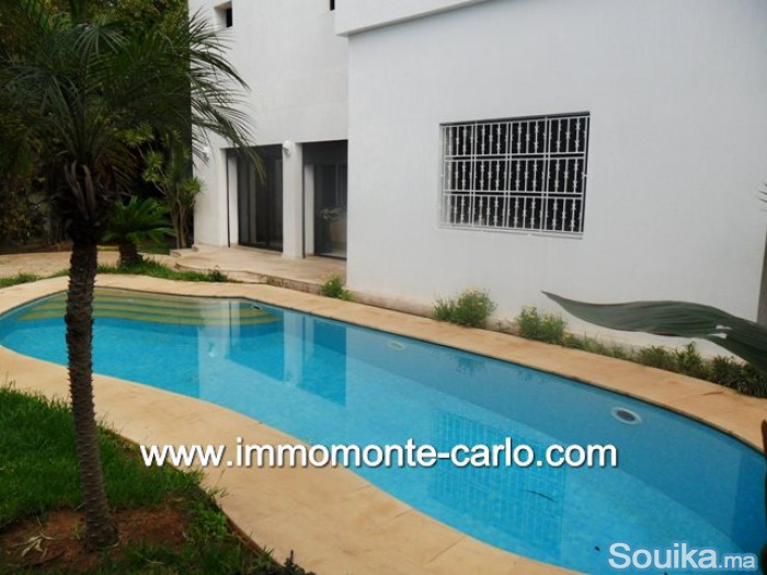 villa meublée avec piscine chauffée à Hay Riad