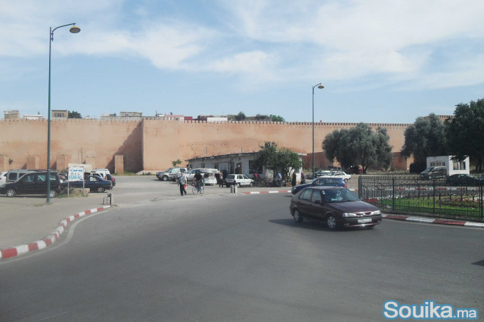Terrain à vendre 2 hectares et 6866 m à Meknès
