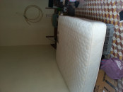 Vente d un matelats deux places 1.40 2.20cm. Marq