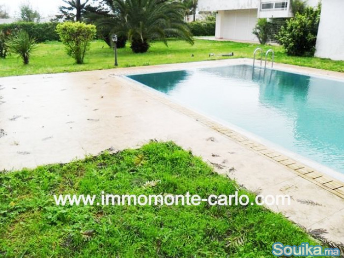 En location villa avec piscine à Souissi