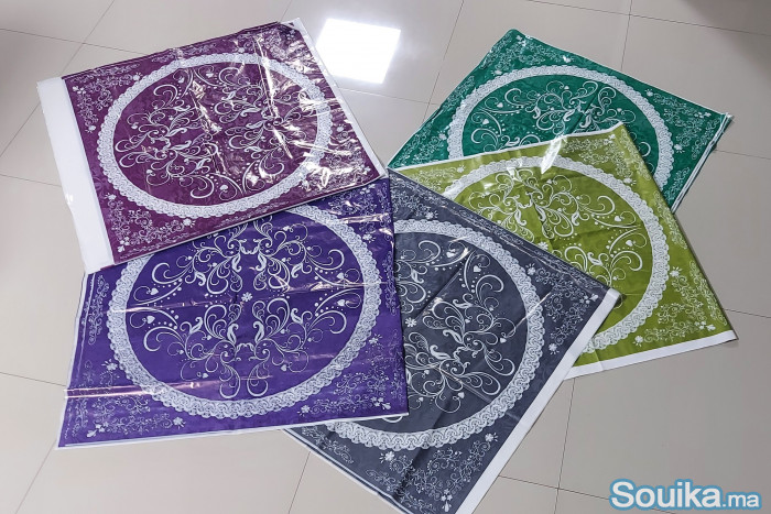 Nappe En Plastique مفارش المائدة البلاستيكية