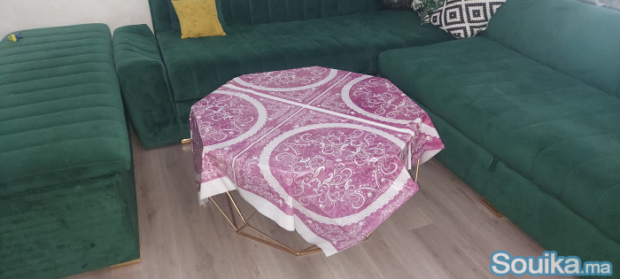 Nappe En Plastique مفارش المائدة البلاستيكية