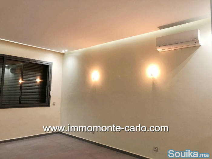 villa neuve moderne bien située à Souissi