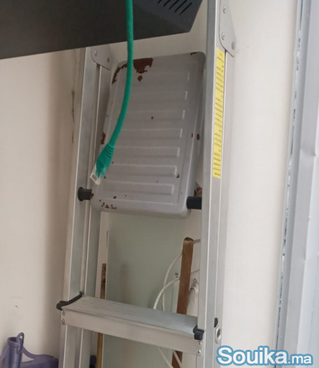 Échelle escamotable en aluminium