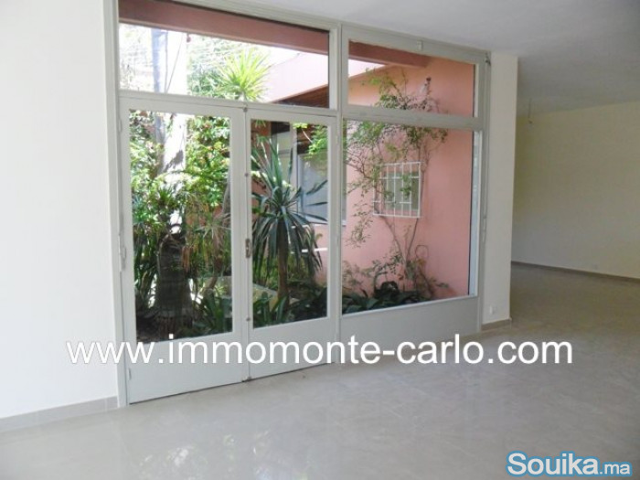 Jolie Villa à louer à Souissi RABAT