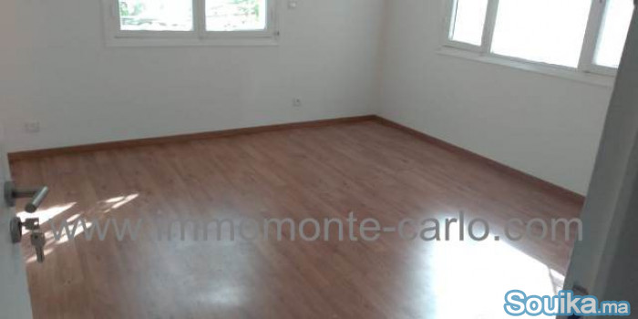 villa avec chauffage central a Agdal Rabat