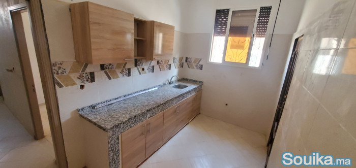 Appartement 3 chambres au RDC à louer à Deroua