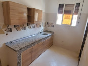 Appartement 3 chambres au RDC à louer à Deroua