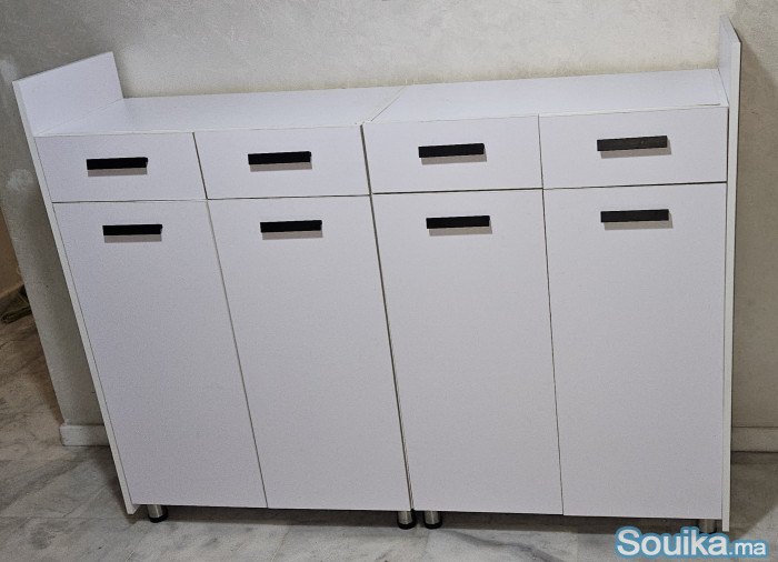 Meuble de rangement avec éclairage LED