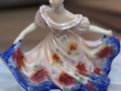 COLLECTION DE BELLES FIGURINES