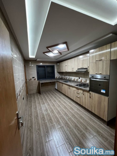 SUPERBE APPARTEMENT A VENDRE A KENITRA