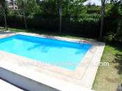 villa avec piscine et chauffage centrale à Souissi