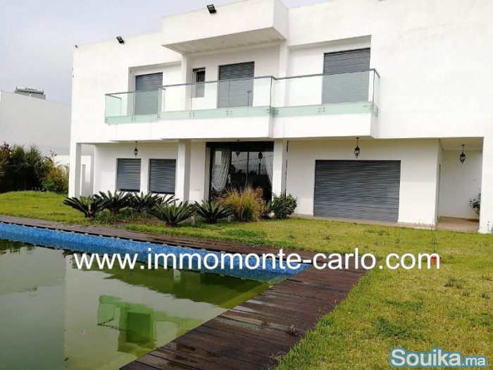 Location une villa meublée avec piscine à Souissi