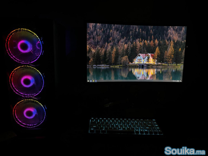 PC gamer bureau à vendre en excellent état