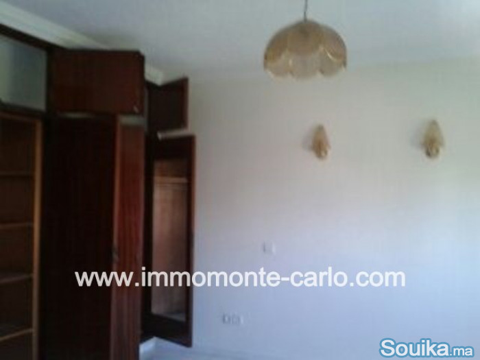 villa avec beau jardin à Hay Riad