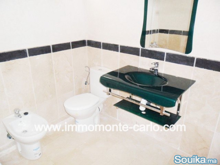 Jolie villa neuve à louer à Souissi