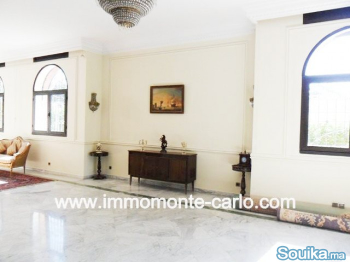 villa avec chauffage central à Souissi