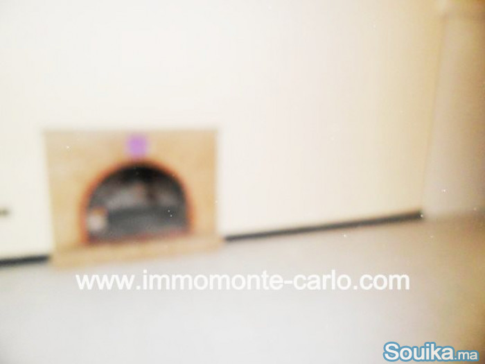 Location villa avec jardin à Souissi Rabat