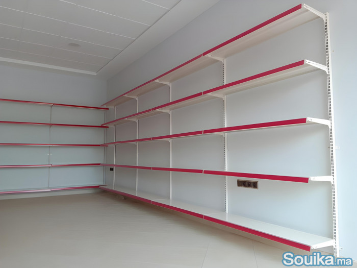 Présentoirs Rayonnages de magasin