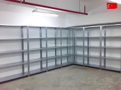 Présentoirs Rayonnages de magasin