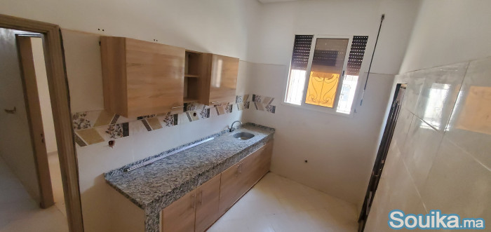 Appartement 3 chambres au RDC à louer à Deroua