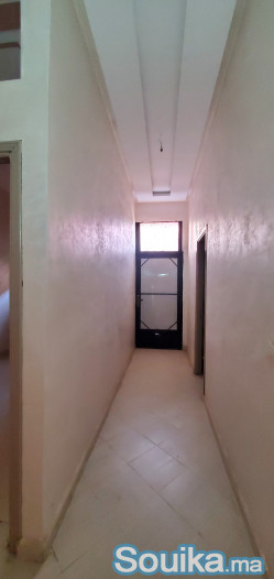 Appartement 3 chambres au RDC à louer à Deroua