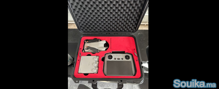 DJI Mini 3 avec étui chargeur et 3 batteries