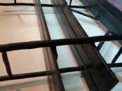 Étagère peinture noire