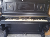 Piano style rustique