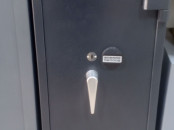 Mobilier de bureau et scolaire Coffre fort A vendr