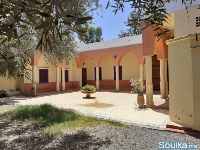 Villa jardin piscine km15 route de Fes