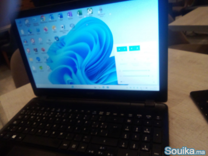 Pc Portable Acer Aspire E5-571 i5 G4 256Go SSD Sto